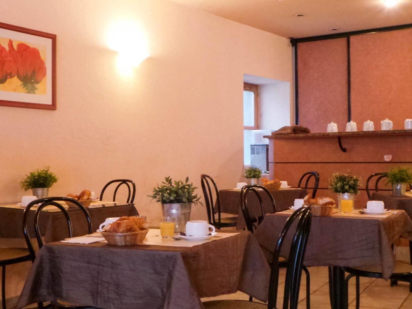 Logis Hotel Saint Jacques Valence  Ngoại thất bức ảnh